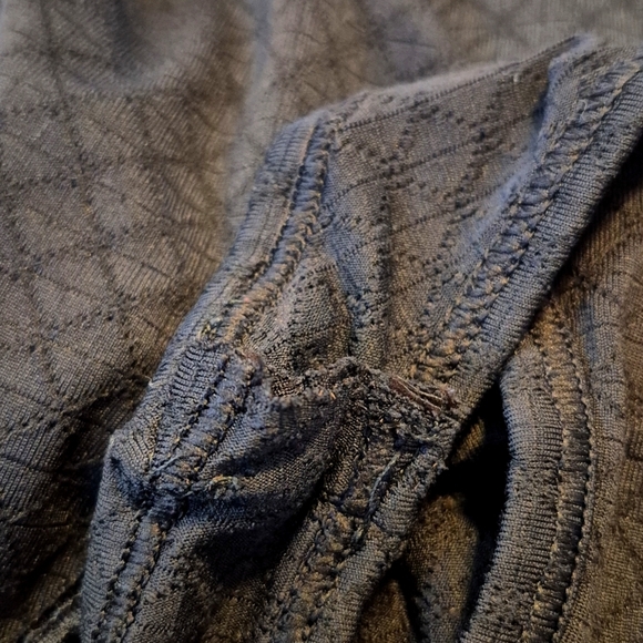 Athleta women's size large tank top, shoulder have been altered - Picture 8 of 8